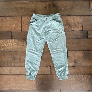 Patagoina Tencel Joggers